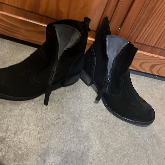 Italian leather boots, purchased in Florence, size 39 European (about 8-9) - Picture 3 of 5